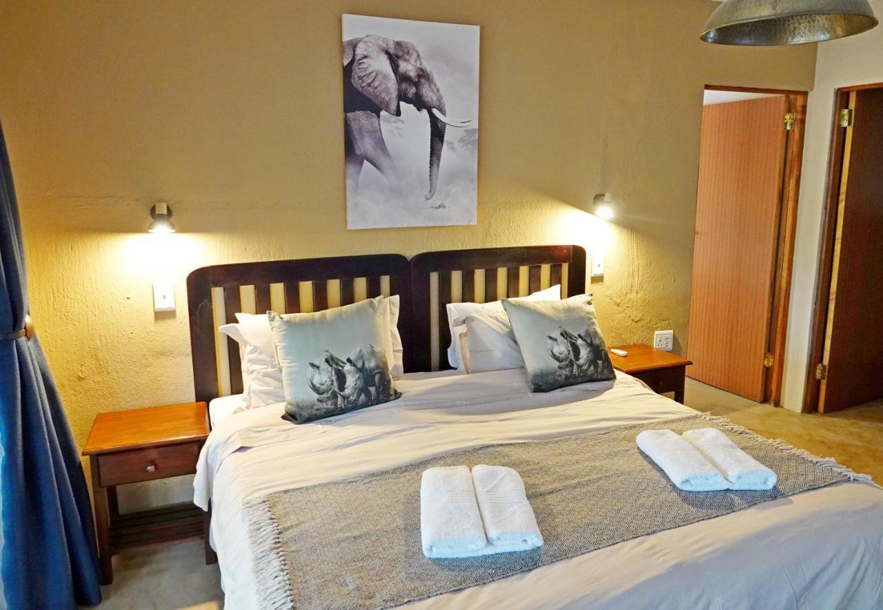 Tau @ Kruger Villa Marloth Park Exterior foto